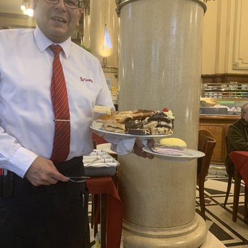 Las Violetas - Great Servers - Desserts Near Me - Buenos Aires, C