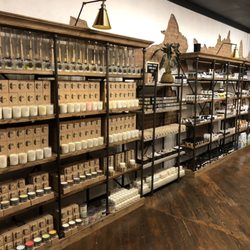 White Rock Soap Gallery - Soy wax candles and body care.