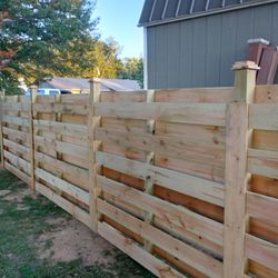 Fence Guru - Horizontal shadow box... Beautiful Fence