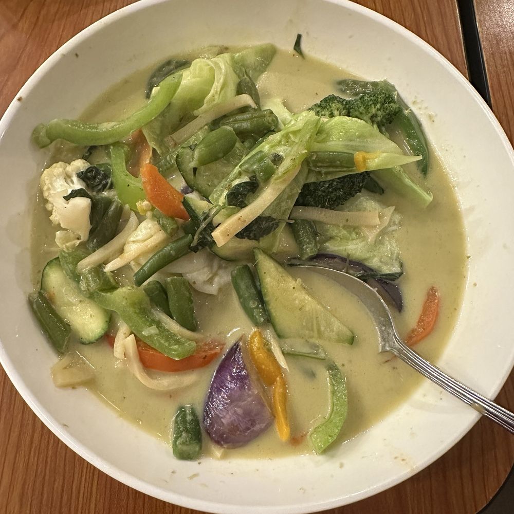 Pikul Thai Bistro - So yummy curry - Thai Near Me - Fairfield, California Pikul Thai Bistro - So yummy curry - Thai Near Me - Fairfield, California