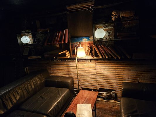 Hanson's Shoe Repair by null