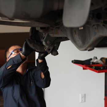 Danny's Auto Repair - One of the highly experienced mechanics at Danny's Auto Repair in action! - Auto Repair Near Me - Seattle, Washington Danny's Auto Repair - One of the highly experienced mechanics at Danny's Auto Repair in action! - Auto Repair Near Me - Seattle, Washington