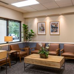 Win Bell, DDS