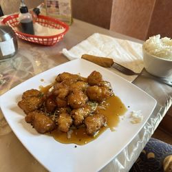 Chinstar Asian Cuisine - Sesame Chicken