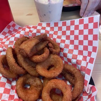 Red Horse Diner - Onion Rings - Burgers Near Me - Ellensburg, Washington Red Horse Diner - Onion Rings - Burgers Near Me - Ellensburg, Washington
