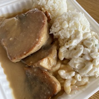 Max & Lucy's - New American Near Me - Honolulu, Hawaii