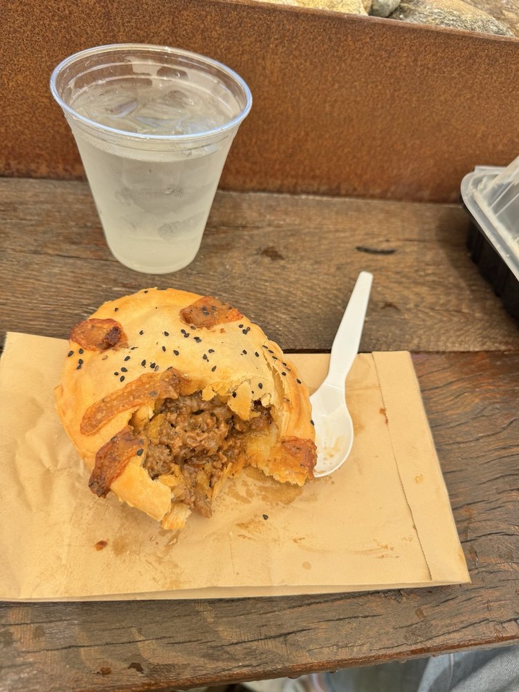 High Country Pie Logo