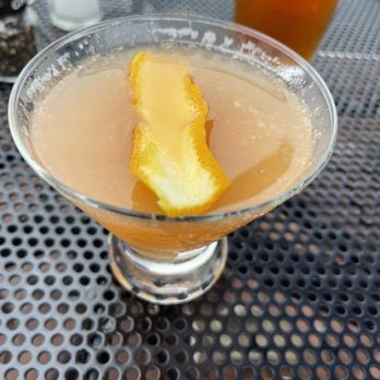 Pearl Restaurant - Seafood Near Me - Wellfleet, Massachusetts