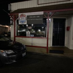 Exterior photo of Windy’s Barber Lounge - Shoreline, Washington Exterior photo of Windy’s Barber Lounge - Shoreline, Washington