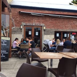 Gullivers Wine Bar & Eatery