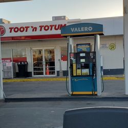 Toot'n Totum - March 2022