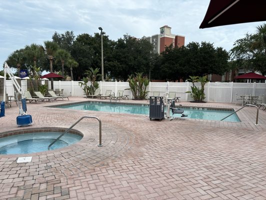 Comfort Suites Near Universal Orlando Resort by null