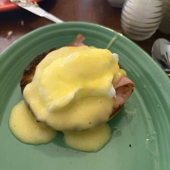 Cherie Inn - Eggs Benedict - Breakfast & Brunch Near Me - Grand Rapids, Michigan Cherie Inn - Eggs Benedict - Breakfast & Brunch Near Me - Grand Rapids, Michigan
