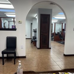 Nauti-Cuts - Salon