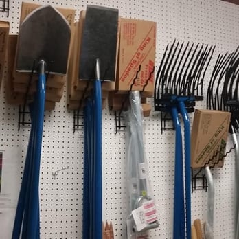 1ST STATE SEED & GARDEN SUPPLY - Updated June 2026 - 18 Photos - 950  Peoples Plz, Newark, Delaware - Nurseries & Gardening - Phone Number - Yelp