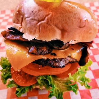 Corner House Cafe - Good old burger - Chinese Near Me - Duncan, British Columbia Corner House Cafe - Good old burger - Chinese Near Me - Duncan, British Columbia