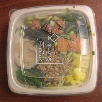 The Poke Box - Poke Box with seaweed salad (instead of crab), half zucchini noodles half grain blend, and roasted sesame sauce - Salad Near Me - Toronto, Ontario