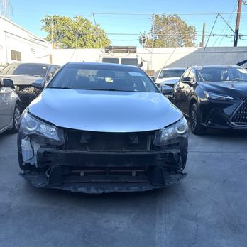 Bravo's Auto Body - Body Shops Near Me - Pico Rivera, California