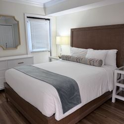 La Mer Beachfront Resort - Decent room