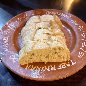 Taberninha do Manel - Bread - Portuguese Near Me - Vila Nova de Gaia, 13 Taberninha do Manel - Bread - Portuguese Near Me - Vila Nova de Gaia, 13