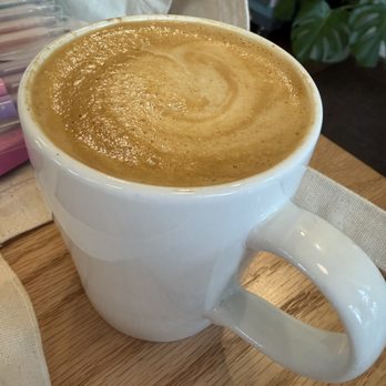 Moke's Coffee & Kitchen - Oat milk latte - Coffee & Tea Near Me - Eugene, Oregon