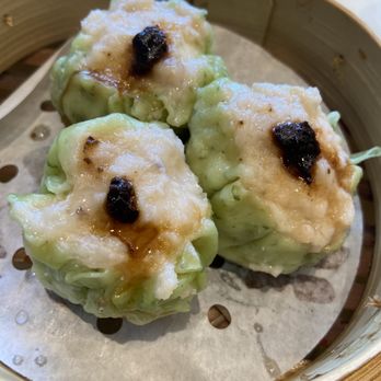 New Mandarin Seafood Restaurant - Dim Sum Near Me - Vancouver, British Columbia