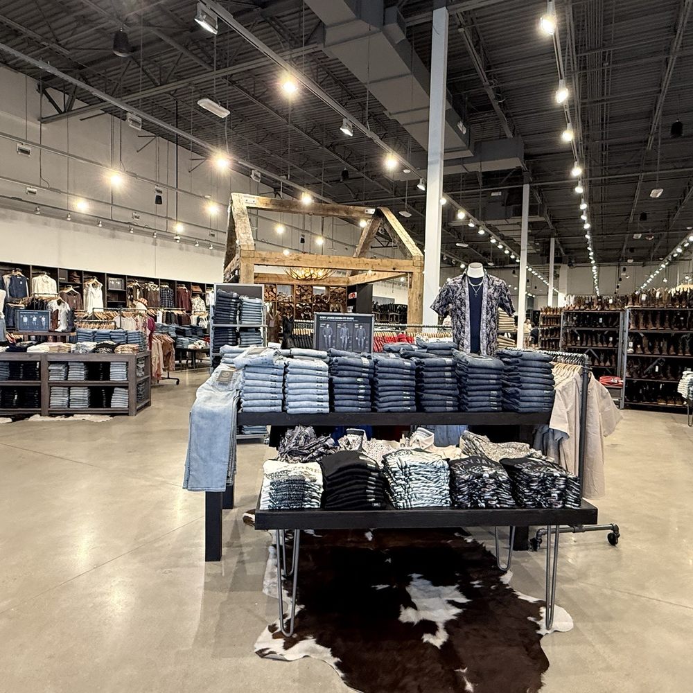 Boot Barn - Shoe Stores Near Me - Everett, Massachusetts