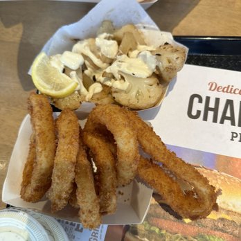 Habit Burger & Grill - Roasted Garlic Cauliflower and onion rings - Salad Near Me - Union City, California Habit Burger & Grill - Roasted Garlic Cauliflower and onion rings - Salad Near Me - Union City, California