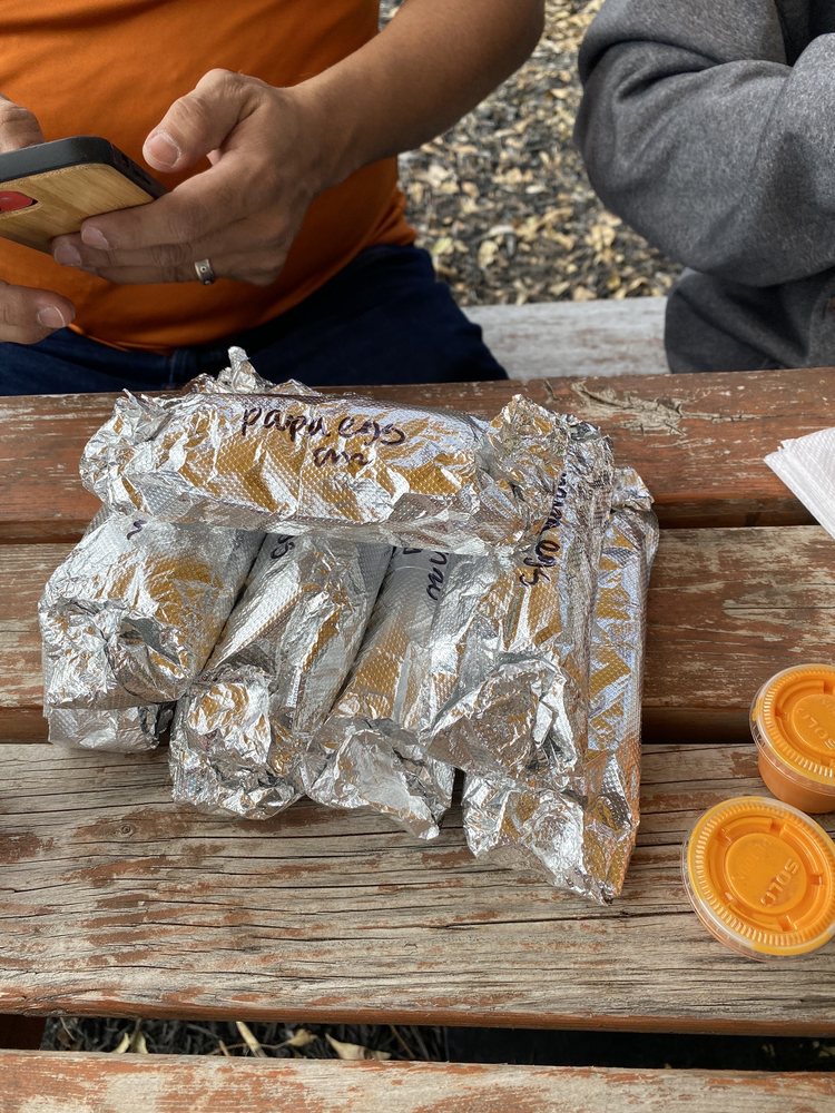 Con Huevos Tacos