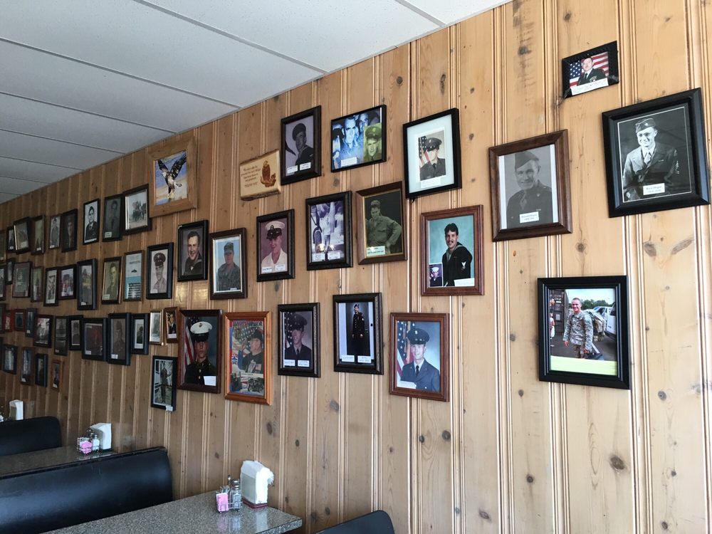 BIG BERTHA’S DINER Updated September 2024 113 S Main St, Eskridge