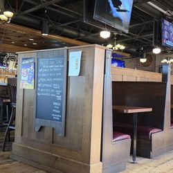 Crooked Pint Ale House - Inside