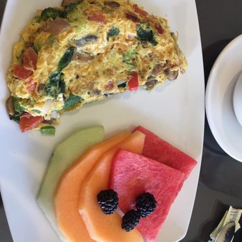 V Boulevard Cafe - Coffee & Tea Near Me - Glendale, California