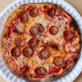 Mandolino's Artisan Pizza - Ordered 2 personal pans - Pizza Near Me - Davidson, North Carolina Mandolino's Artisan Pizza - Ordered 2 personal pans - Pizza Near Me - Davidson, North Carolina