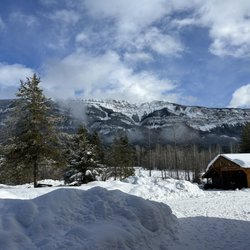 Calling Horse Lodge - View
