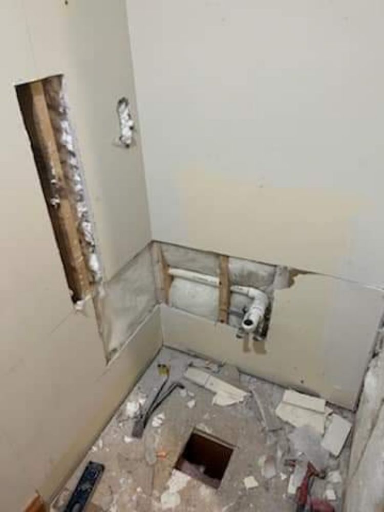 Slide of D. Russell Home Repairs