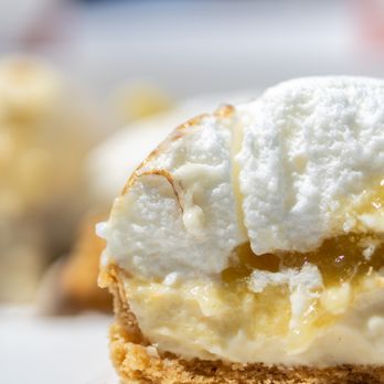 Parfait Paris - Yuzu & Lemon Tart ($5) cross-section - Bakeries Near Me - Coronado, California Parfait Paris - Yuzu & Lemon Tart ($5) cross-section - Bakeries Near Me - Coronado, California