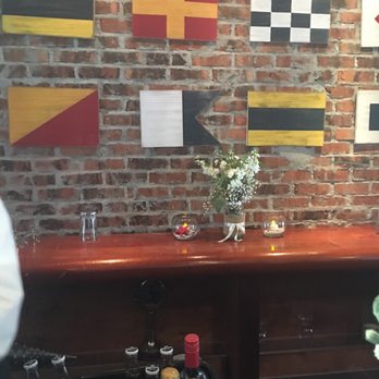 Danfords - Bar - Hotels Near Me - Port Jefferson, New York