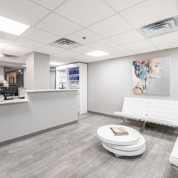 Spa Renaissance & Renaissance Plastic Surgery - Spa waiting room