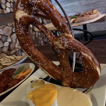 Prato 850 - Giant Pretzel - Gastropubs Near Me - Commack, New York Prato 850 - Giant Pretzel - Gastropubs Near Me - Commack, New York