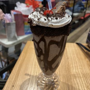 Main Event Chesterfield - Chocolate Milkshakes - Arcades Near Me - Chesterfield, Missouri Main Event Chesterfield - Chocolate Milkshakes - Arcades Near Me - Chesterfield, Missouri