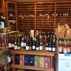 Horse Creek Winery Tasting Room - Inside view.