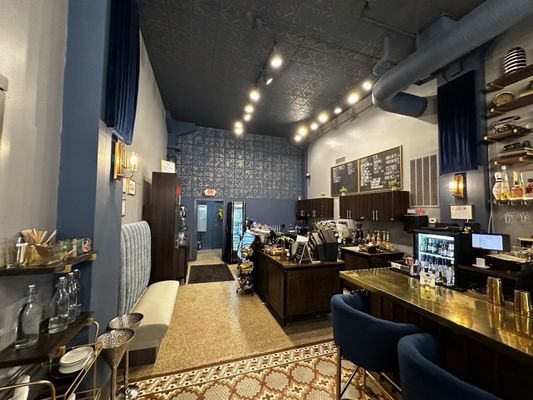 The Metropolitan On Main by null
