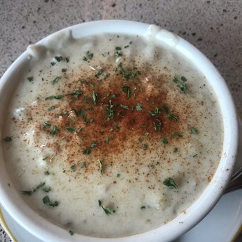 Brad's Restaurant - Bowl of clam chowder - Seafood Near Me - Pismo Beach, California Brad's Restaurant - Bowl of clam chowder - Seafood Near Me - Pismo Beach, California