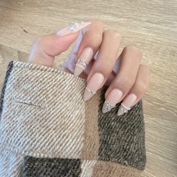Paris Nail Lounge - Nail Salons Near Me - Elk Grove, California Paris Nail Lounge - Nail Salons Near Me - Elk Grove, California