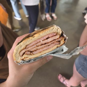 St. Lawrence Market - Peameal Ham sandwich! - Farmers Market Near Me - Toronto, Ontario