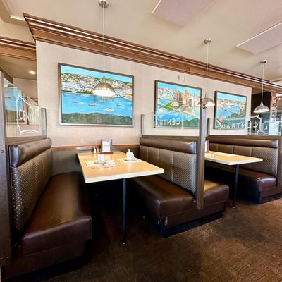 Central Diner & Grille by null