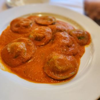 Piccola Trattoria - Ravioli Spinachi - Italian Near Me - Santa Clarita, California Piccola Trattoria - Ravioli Spinachi - Italian Near Me - Santa Clarita, California