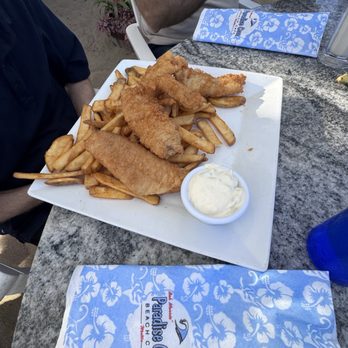 Paradise Cove Beach Cafe - American Near Me - Malibu, California