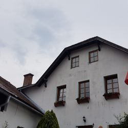 Mostheuriger Karner - Hausfassade