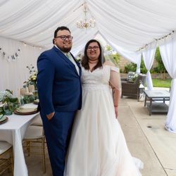 Yennis Party Rentals - Bride and groom loved everything from Yennis!